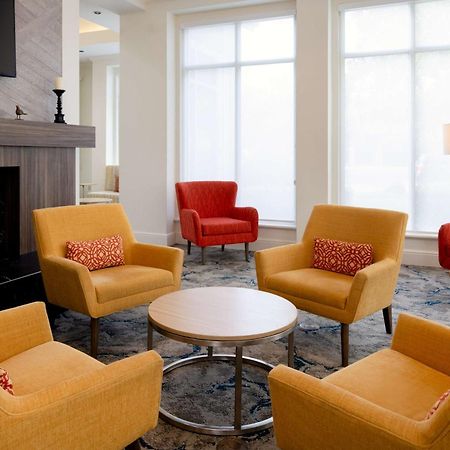 Hilton Garden Inn Роузвил Екстериор снимка